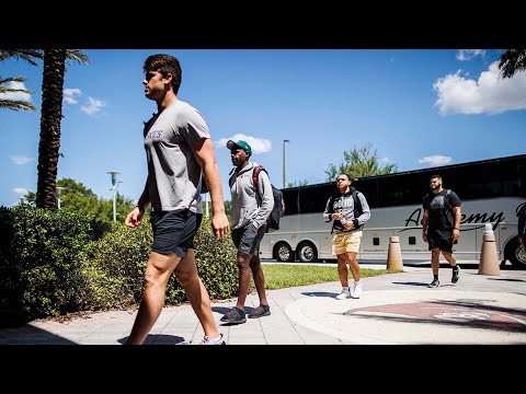 Watch: 2022 Rookies Arrive for Mini-Camp