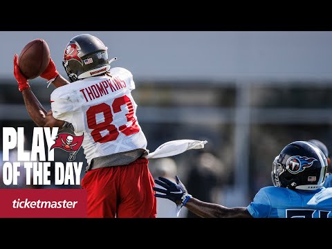 Thompkins Secures Pass With Heavy Pressure | Play of the Day
