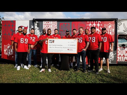 Bucs O-Line Feeds 1,000 Families at 16th Annual ‘Turkey Time' Event