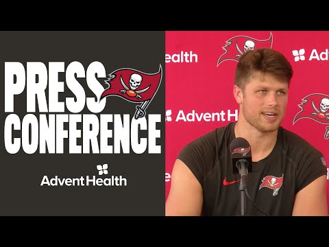 Cade Otton ‘Marvels’ at Lavonte David, Great to Play Against | Press Conference