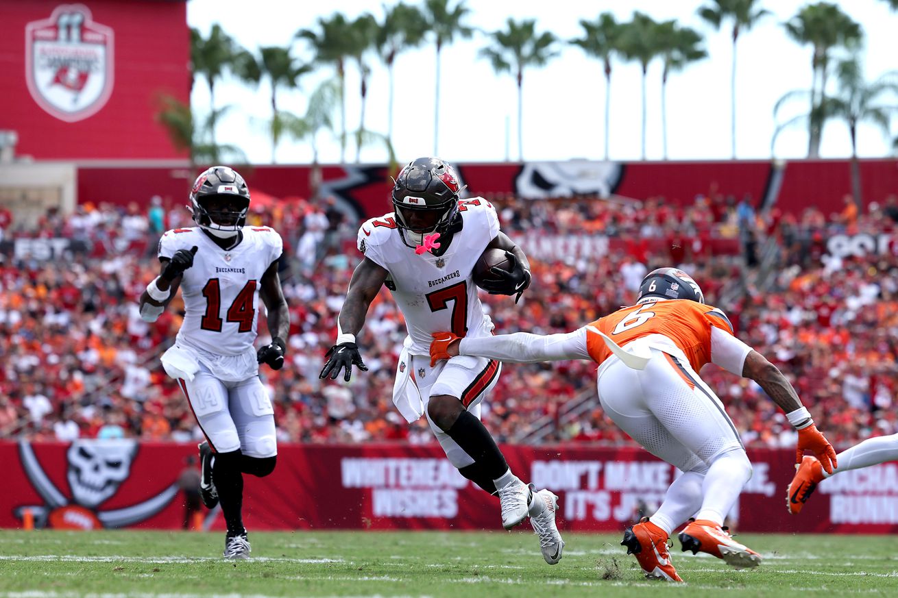 Denver Broncos v Tampa Bay Bucs