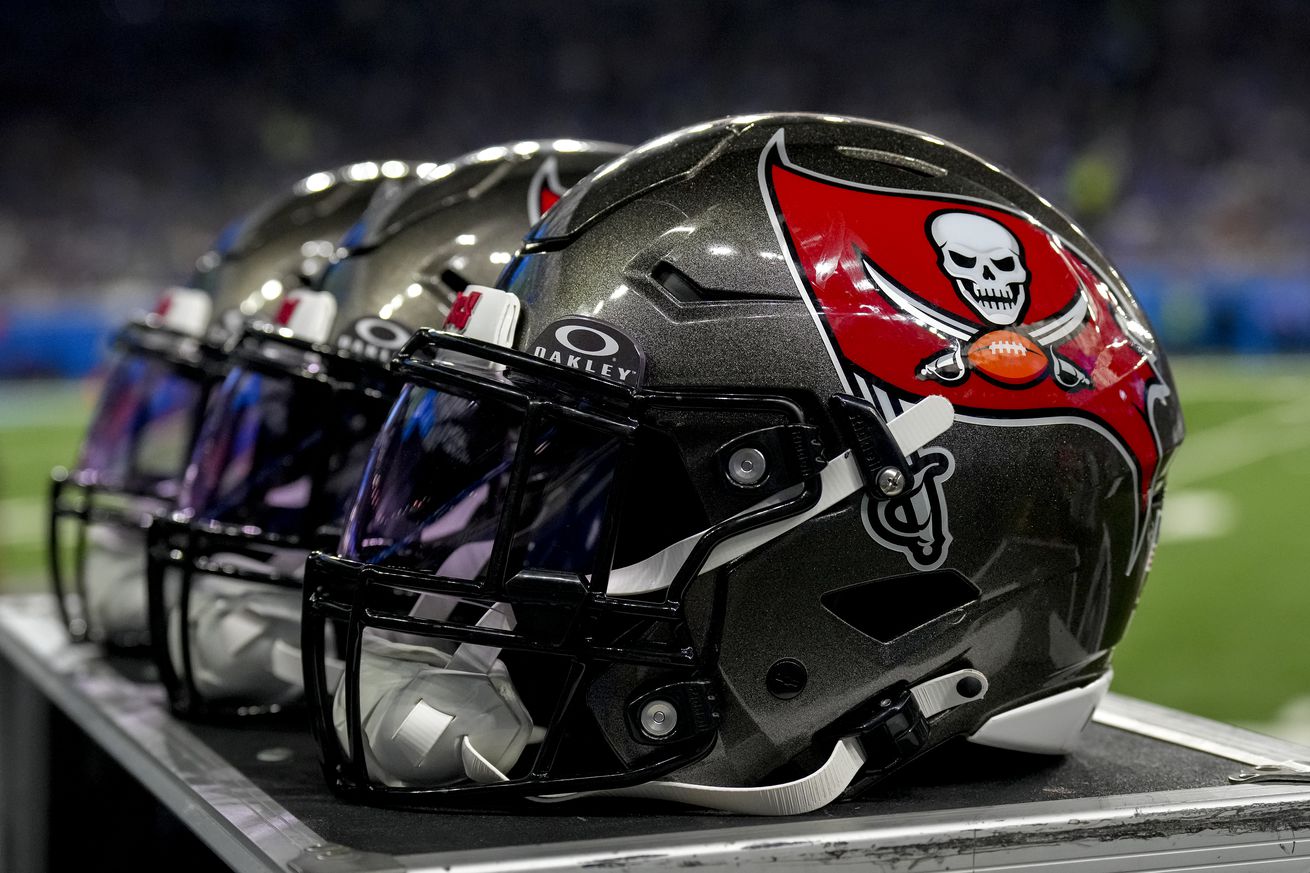 Tampa Bay Bucs v Detroit Lions
