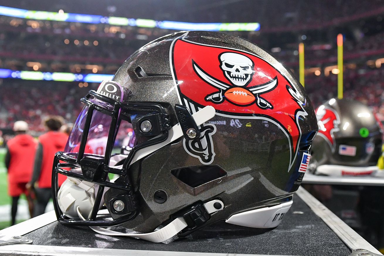NFL: OCT 03 Bucs at Falcons