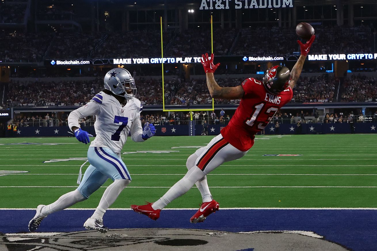 Tampa Bay Bucs v Dallas Cowboys